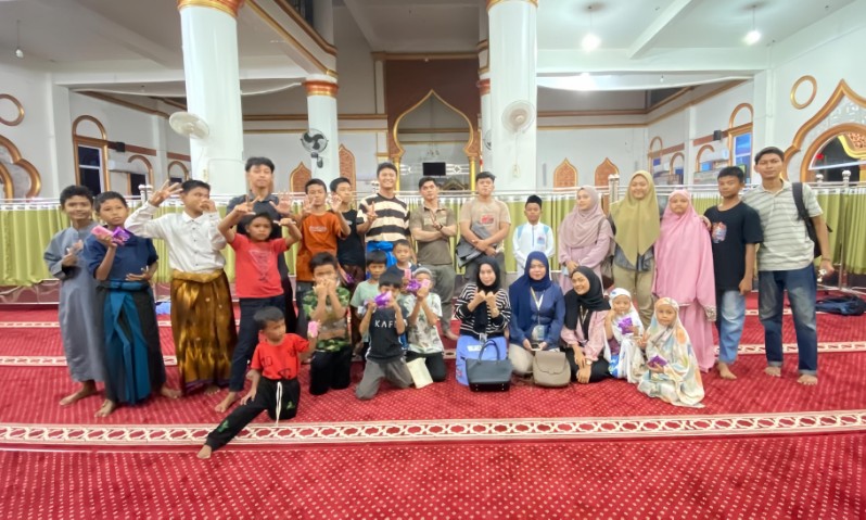 Mahasiswa KKN Umri Hidupkan Kegiatan Mengaji dan Bimbingan Belajar Anak di Sialang Munggu
