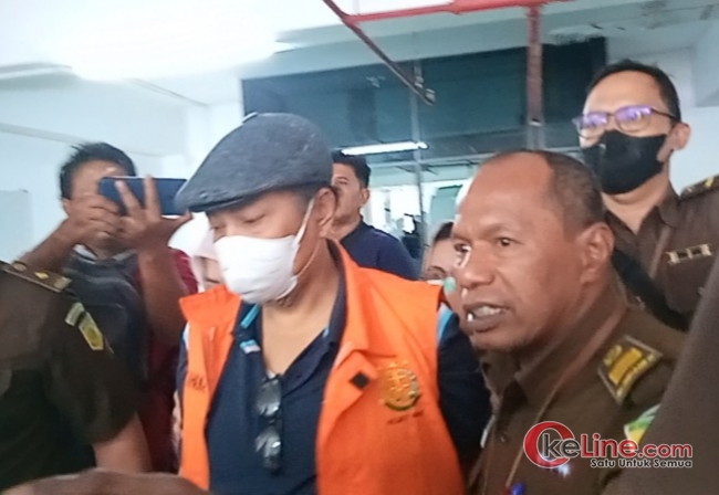 Diduga Terlibat Korupsi Penyertaan Modal BUMD, Eks Bupati Inhil Ditahan