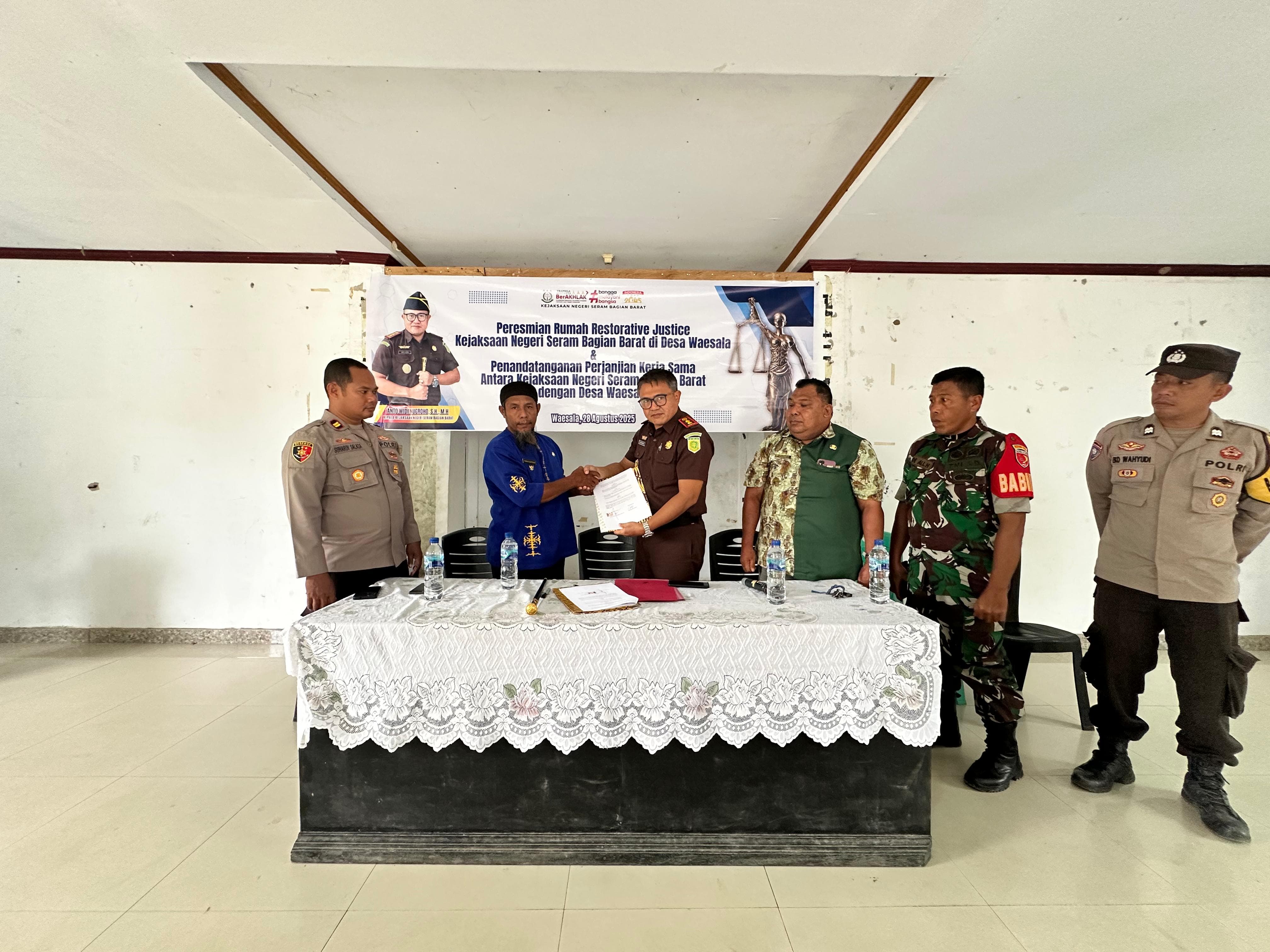 Kejari SBB Gandeng Desa Waesala, Perkuat Pendampingan Hukum dan Pengelolaan Keuangan Desa