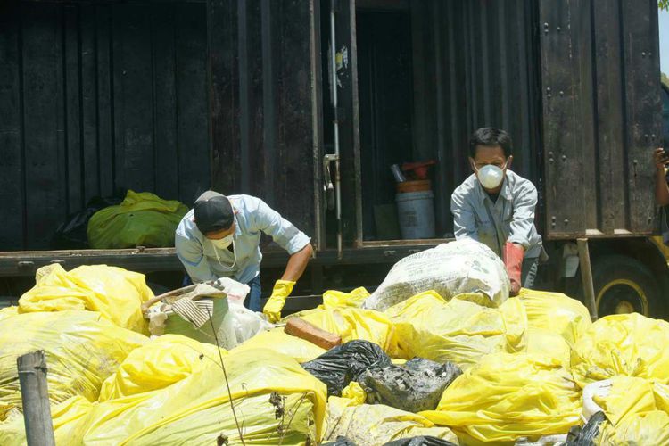 Pembuang Limbah Medis di Krawang Ditangkap