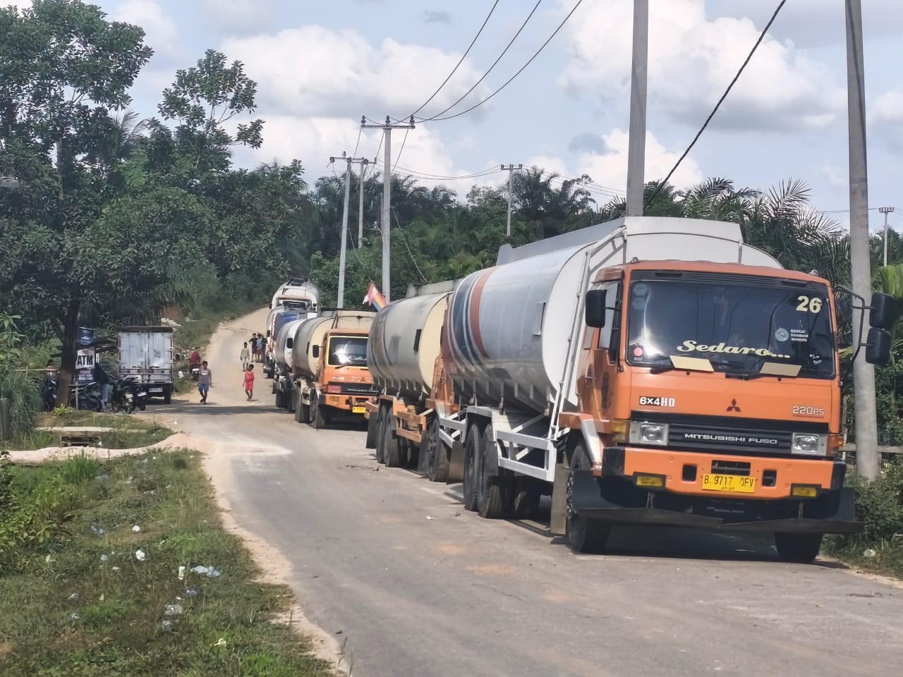 8 Hari Warga Siabu Demo PT Ciliandra, Jalan Truk CPO Perusahaan Diblokir