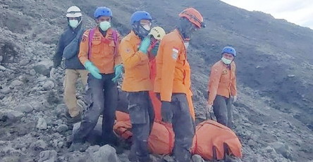 SAR Kota Padang; 13 Pendaki Merapi Meninggal Dunia 10 Lainnya Belum Ditemukan
