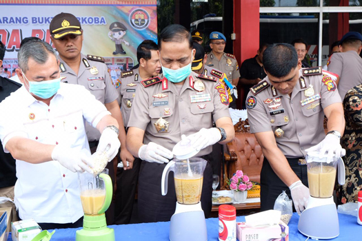 Musnahkan BB Sabu 33,4 Kg dan 81 Ribu Lebih Ekstasi, Kapolda Riau Ajak Masyarakat Perangi Narkoba