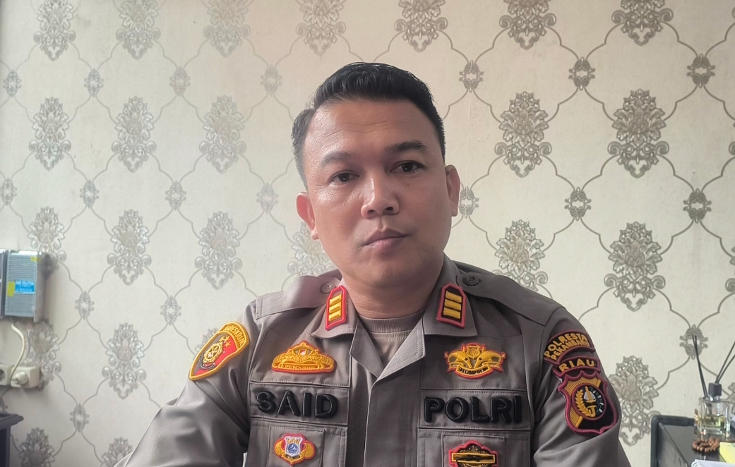 Emak-emak di Pekanbaru Jatuh dari Motor Usai Kalung Emas Dijambret, Polisi Buru Pelaku