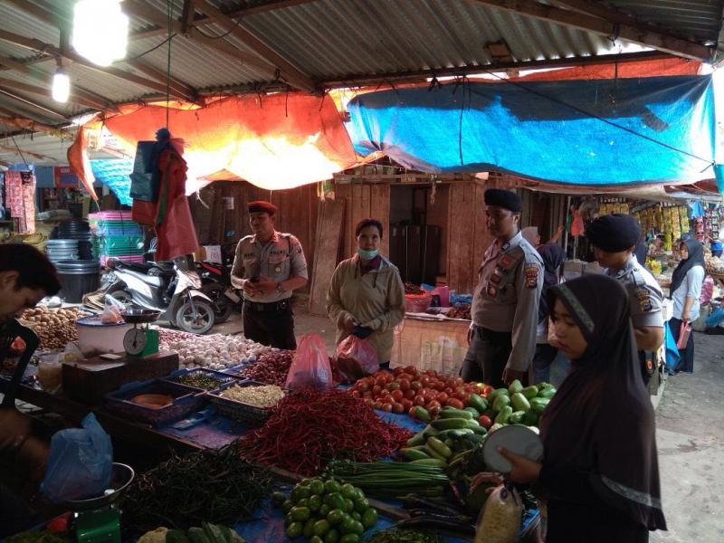 Sat Sabhara Polresta Pekanbaru Tingkatkan Patroli ke Pasar Tradisional dan Tempat Keramaian