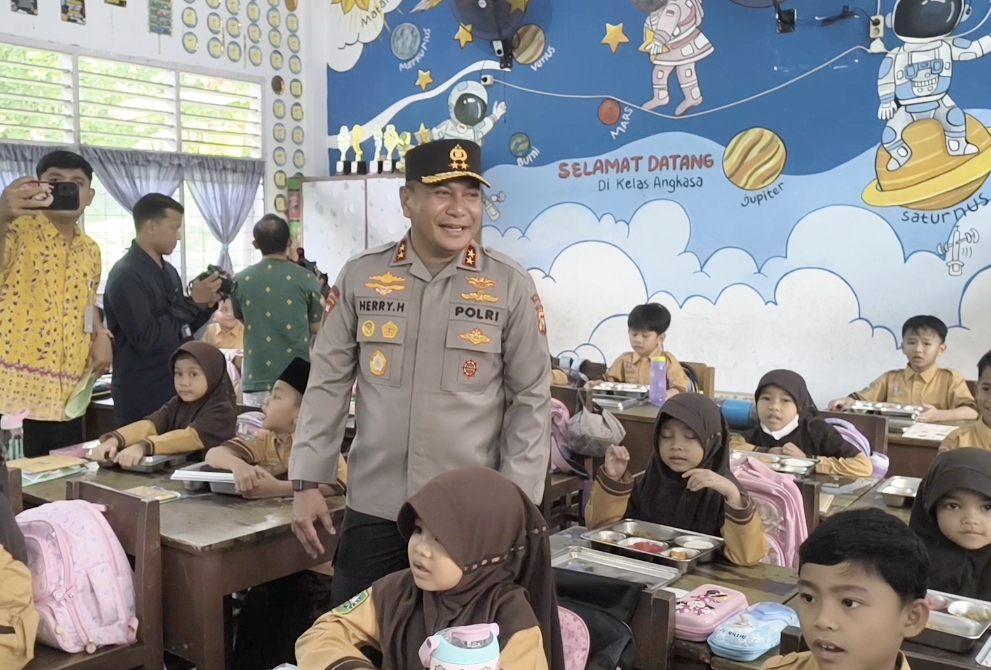 Satu Tahun MBG, Polda Riau Catat 67 Ribu Lebih Siswa Penerima Manfaat
