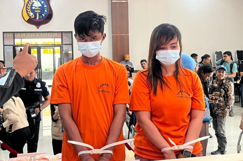 Bawa Belasan Kilo Sabu, Sepasang Kekasih Ini Diringkus Polda Riau