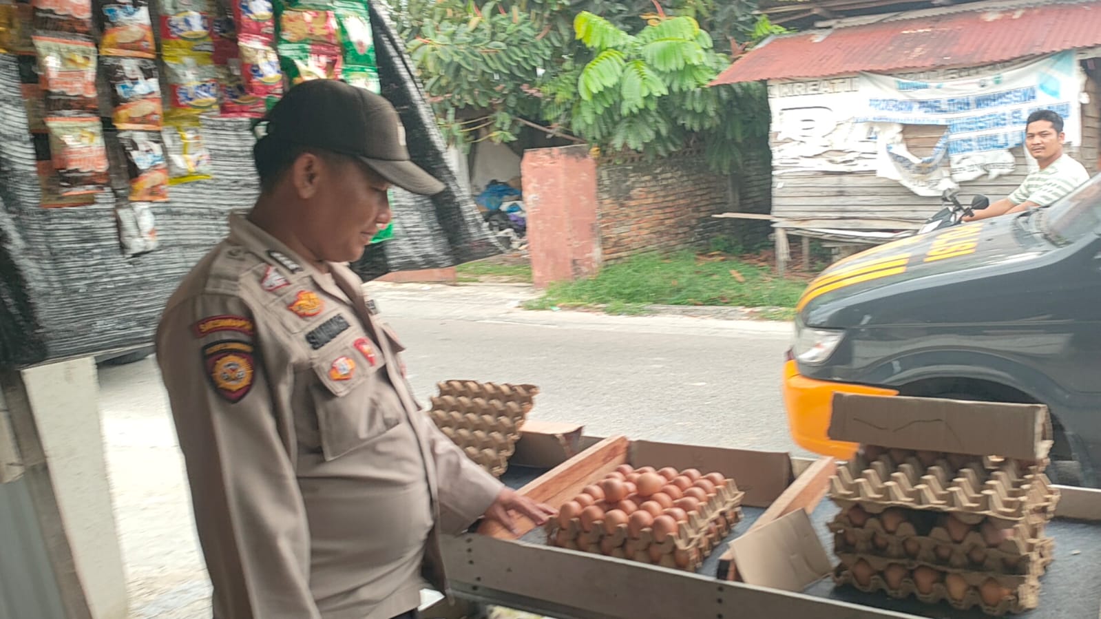 Polsek Senapelan Rutin Pantau Ketersedian Pangan di Sejumlah Retail