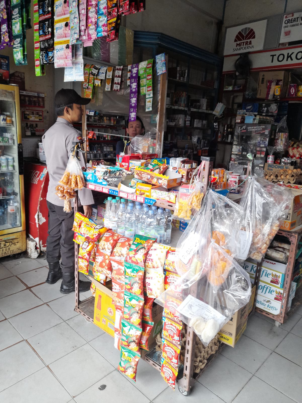 Pastikan Stok Pangan Aman, Polsek Senapelan Pantau Sejumlah Toko