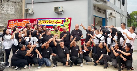 JNE Perluas Jaringan dengan Resmikan Dua Kantor Perwakilan Baru Di Pelalawan dan Inhu