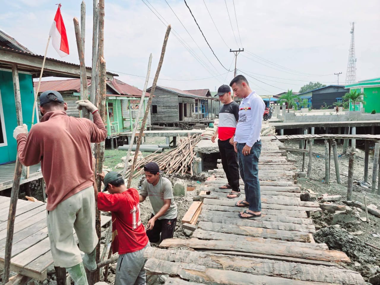Warga Senang, Pemkab Rohil Respon Cepat Perbaikan Jalan Damai Panipahan Darat