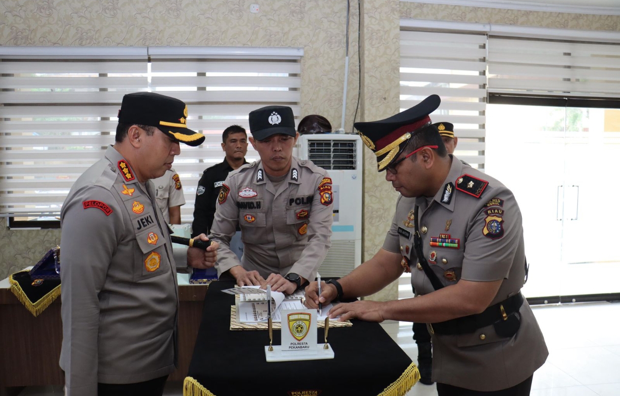 3 Kapolsek Dirotasi, ini Pesan Kapolresta Pekanbaru