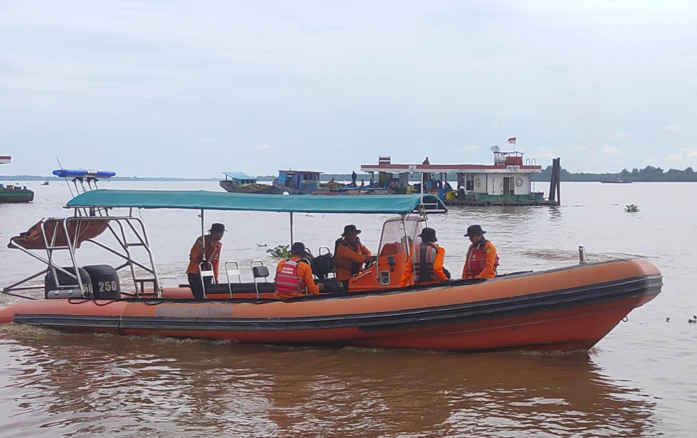 Jatuh ke Sungai Concong, Kakek Al Gafur Hilang Terseret Arus