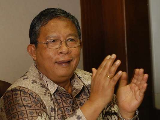 BBM dan Tarif Listrik Tidak Naik Hingga Lebaran