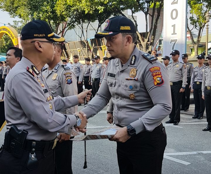 Bentuk Siswa Berkarakter, Aiptu RP Siregar Terima Penghargaan dari Kapolresta