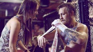 Dibalik Kerasnya McGregor Ternyata Dia Pria Romantis