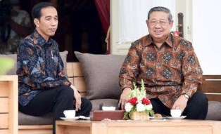 SBY Ngeteh Bersama Jokowi di Istana