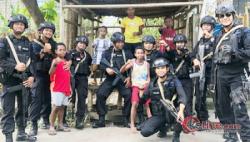 Dengan Pendekatan Budaya Melayu Ternyata Brimob Kepri di Papua Disambut Warga