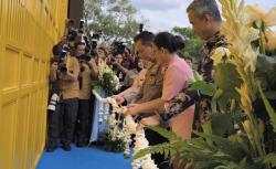 Kapolri Hadiri Ground Breaking SPPG dan Resmikan Hanggar Milik Polda Riau