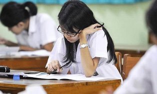 78.398 Siswa SMA Riau Peserta UN