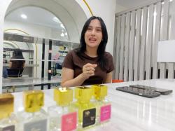 Berawal dari Hobi, WD Glasskin Beauty Raup Cuan dari Ribuan Botol Parfum per Bulan