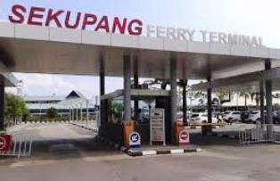 Pelayaran Domestik Sekupang Batam Terganggu Karena Cuaca Buruk