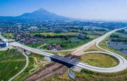 Jokowi Resmikan Pengoperasian Jalan Tol Pandaan-Malang