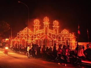 Mampu Beli Minyak Tanah, Festival Lampu Colok di Bengkalis Meriah