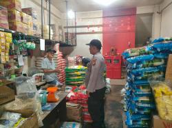 Dukung Ketahan Pangan, Polsek Senapelan Pantau Stok Bahan Pokok