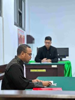 Gelar Sidang Perdana, Kejari SBB Hadirkan Dua Terdakwa Korupsi Dana COVID-19 Tahun Anggaran 2020 