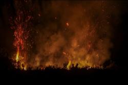 Lahan Desa Tambak Terbakar. Terpantau 3 Titik Menyala