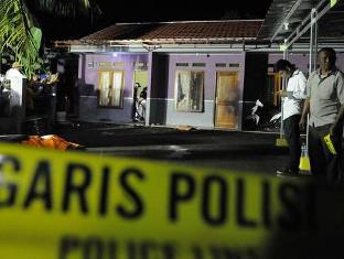 2 Terduga Teroris Bom Kampung Melayu Berlatih di Kampar