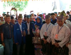 Syamsuar-Edy Nasution Pertama Resmi Mendaftar ke KPU Riau