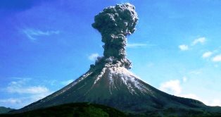 News, Gunung Sinabung Kembali Keluarkan Abu